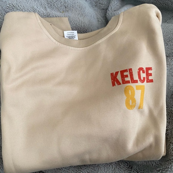 KC Chiefs - Kelce / Swift custom sweatshirt - Picture 2 of 6